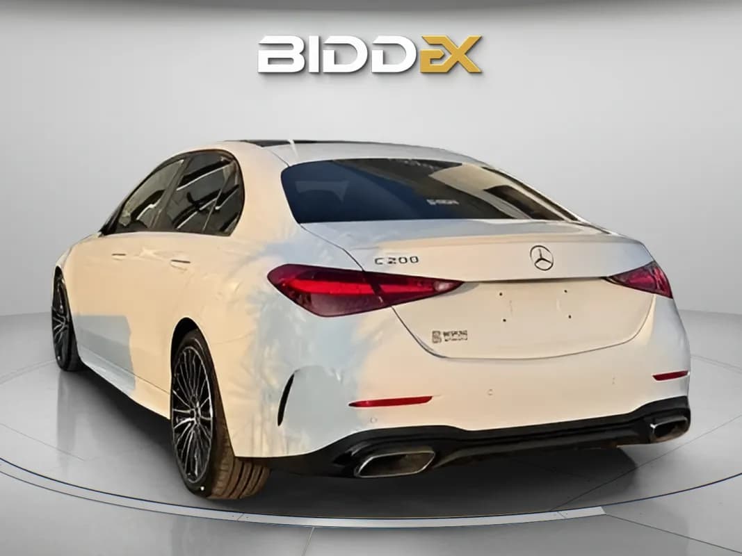 مرسيدس بنز C200 2025