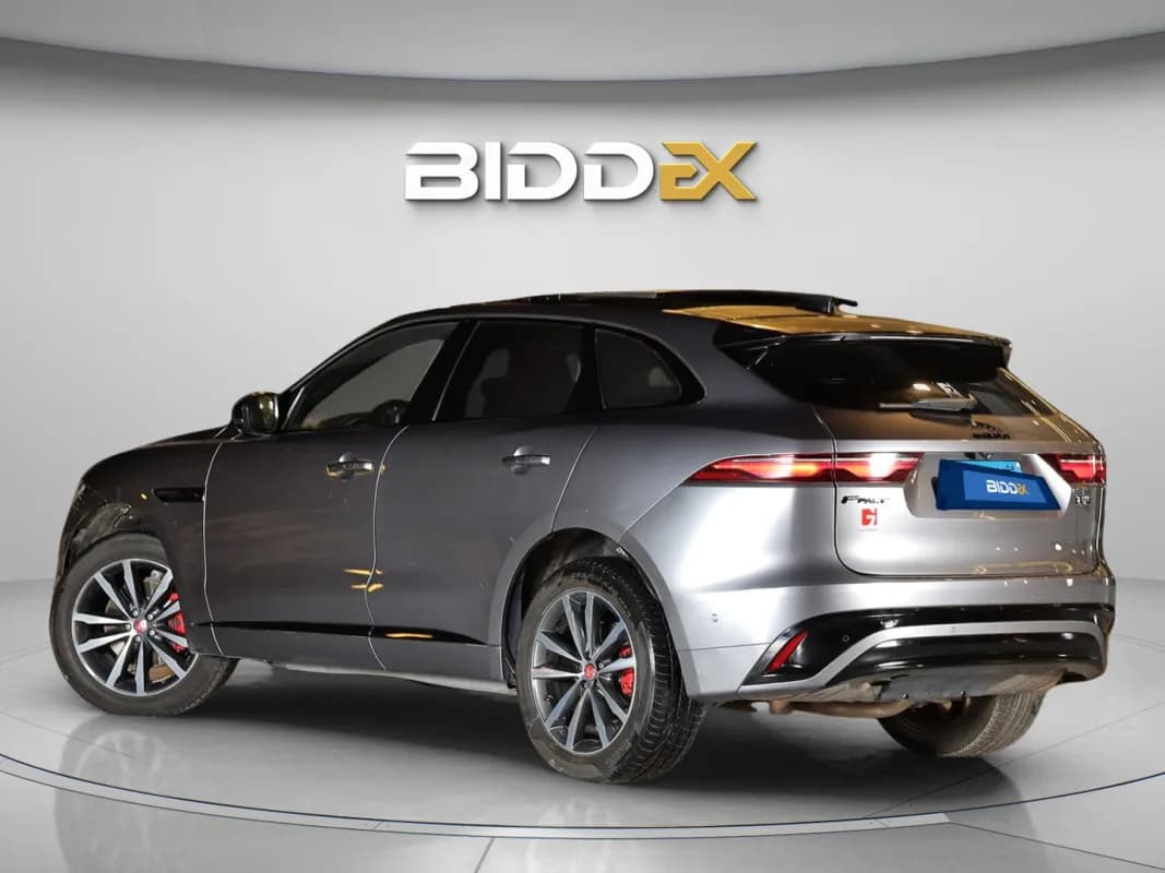 جاكوار اف باس 2022 P250 S رمادي أوتوماتيك — مستعملة
