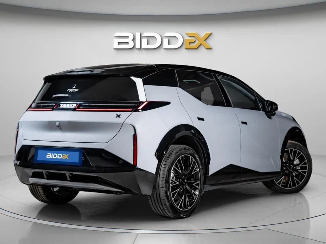 زيكر اكس 2025