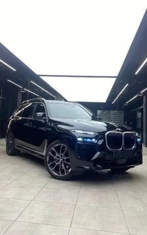 بي ام دبليو X7 2024