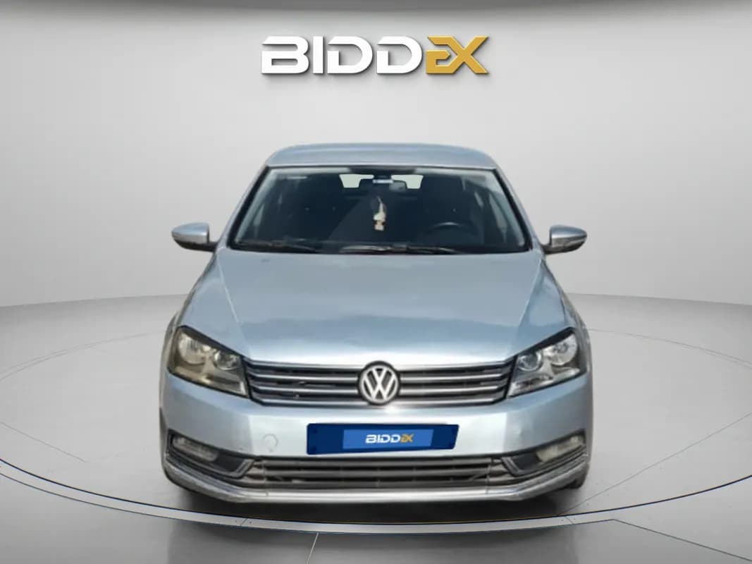 فولكس فاجن باسات 2012