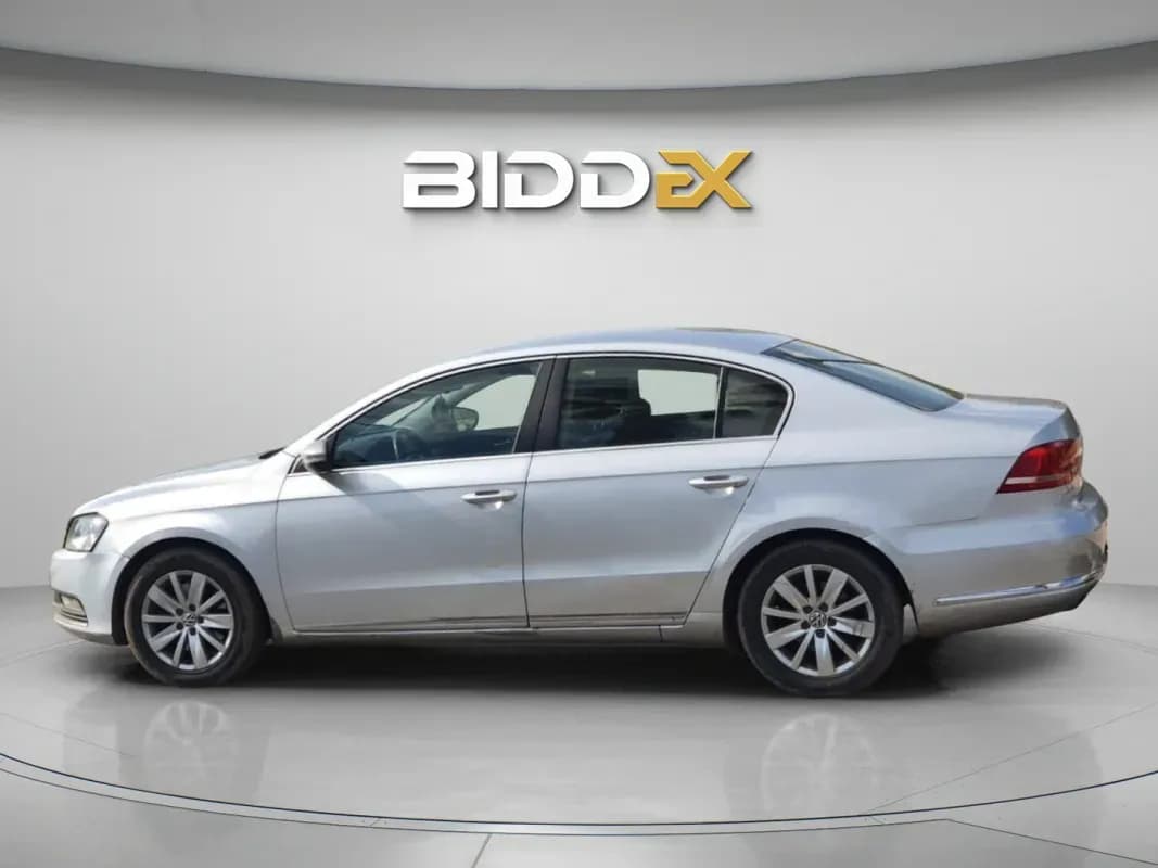 فولكس فاجن باسات 2012