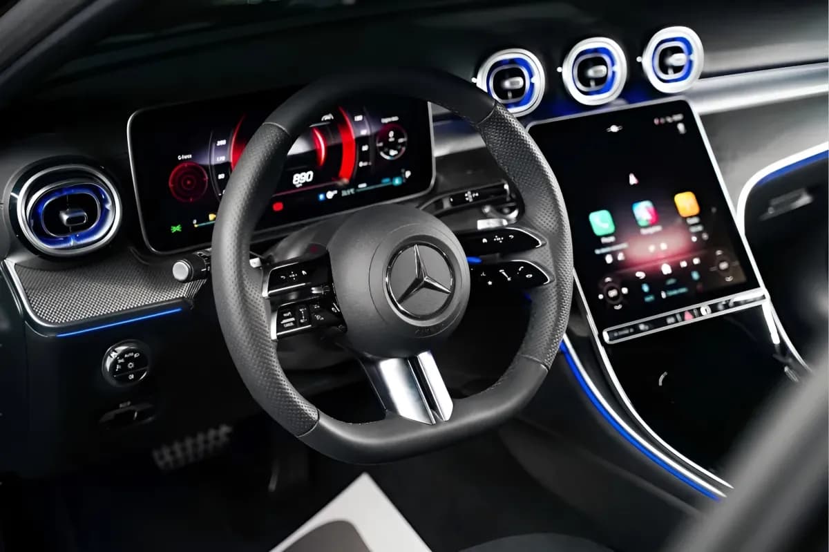 مرسيدس بنز C180 2025