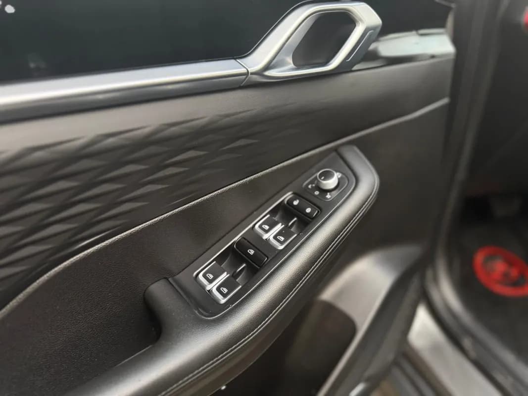 جيلي كولراي 2024