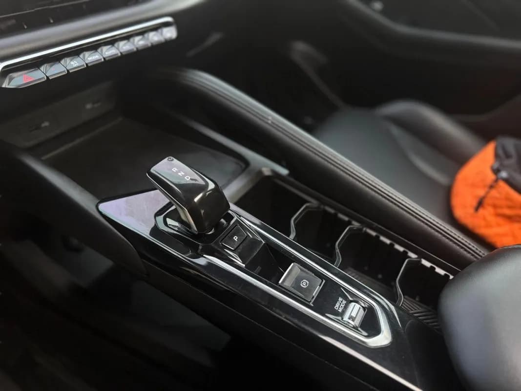 جيلي كولراي 2024