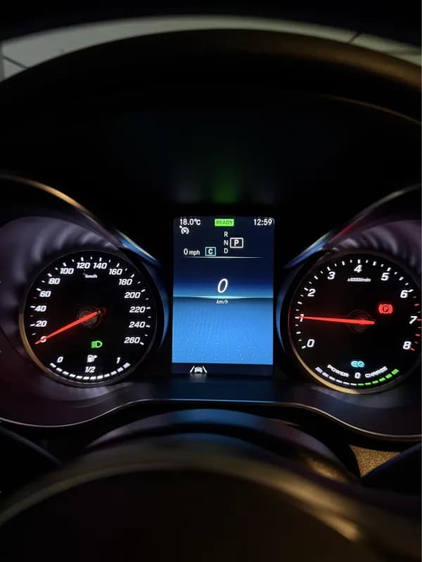 مرسيدس بنز C200 2020